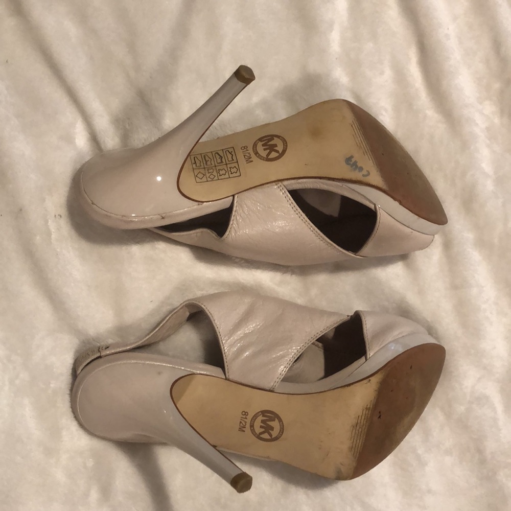 Michael Kors vanilla leather pump - Picture 4 of 4